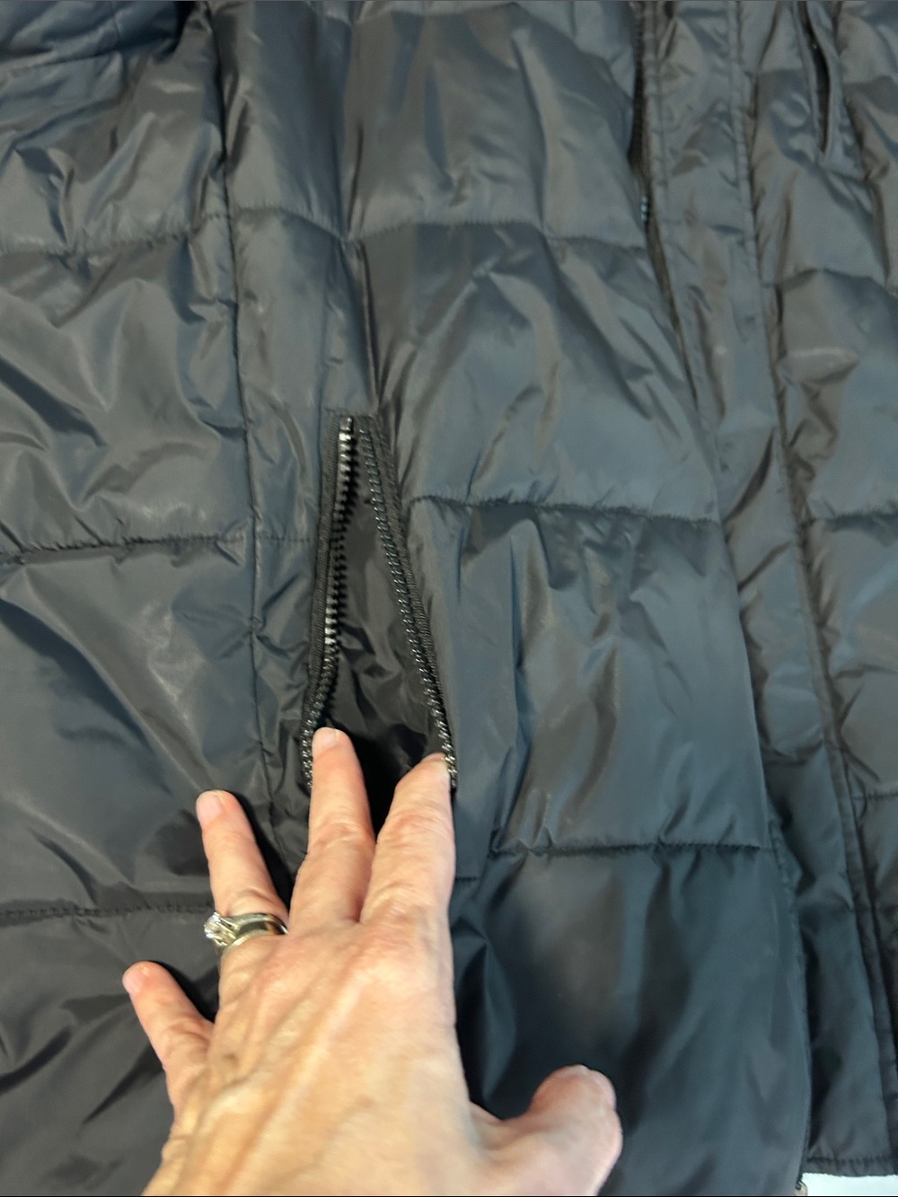 Calvin Klein Men’s Puffer Jacket - Picture 7 of 13
